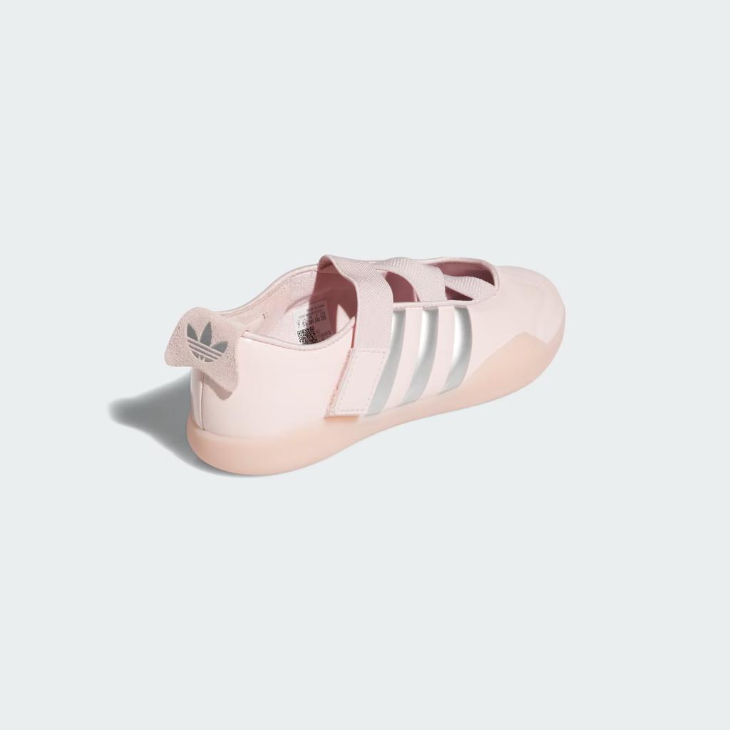 JR6485 Кэролайн Ху Эдисон Чен adidas Originals Тхэквондо Сэнди (Женский)