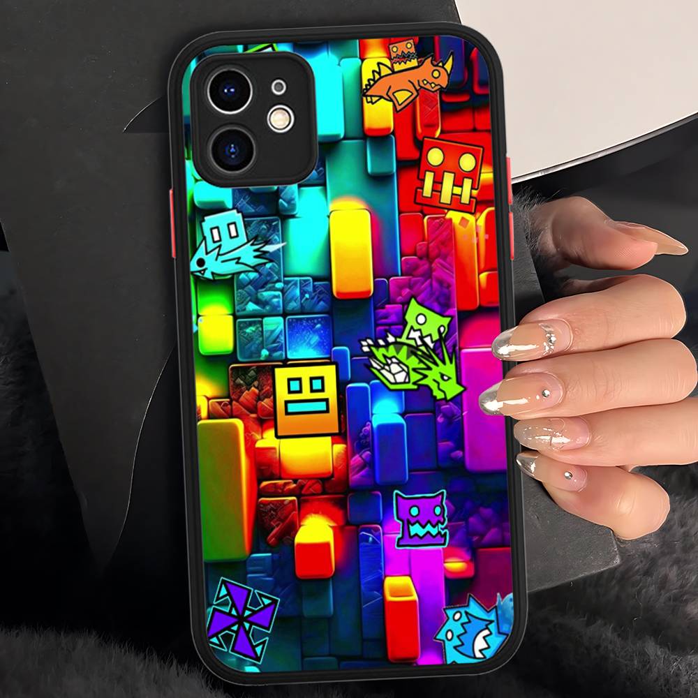 Game Geometry Dash For IPhone 15 16 Pro Max 11 12 13 14 XS XR X Plus 16E Matte Translucent Phone Cover