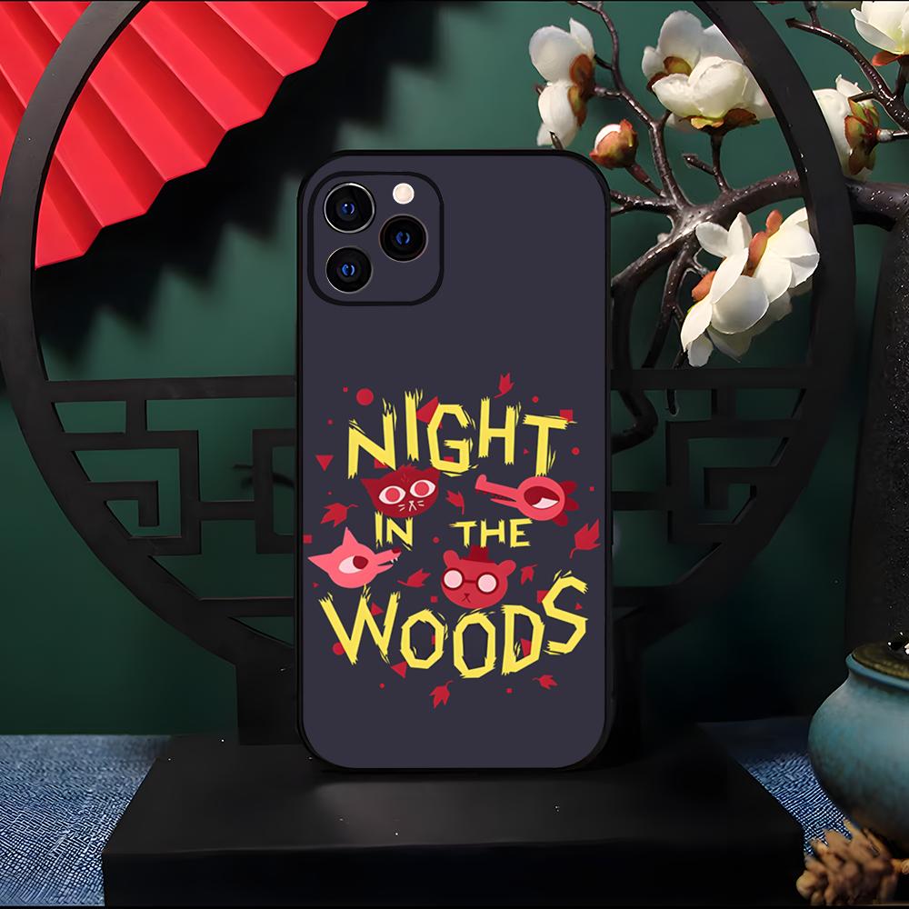 Game Night In The Woods Phone Case For IPhone 17 Pro Max 16 15 14 Pro Max 13 11 X Xs Xr 8 7Plus Silicone Cover