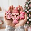 Праздничные подарки для друзей и семьи 12/24/36 шт. Розовые имбирные пряники Рождественские деревянные украшения, Подвески на елку, Декор для дома на зиму