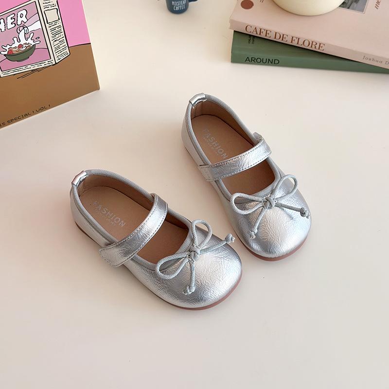 Girls' leather shoes, soft-soled, new summer style, silver-colored, children's princess shoes, with a bow, for little girls and babies