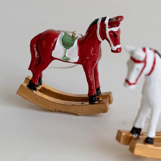 Christmas Hanging Horse Figurines Resin Rocking White Horse Ornament Eye-catching Festive Atmosphere Decorations