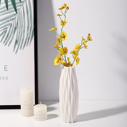 Small Fresh and Simple Flower Arrangement Ins Vase Simulation Plastic Living Room Creative Ornament Drop-resistant Home Vase