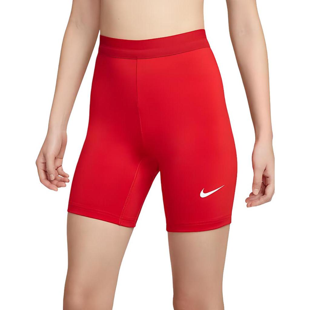 Nike Спортивные шорты женские University Red IB8900-657