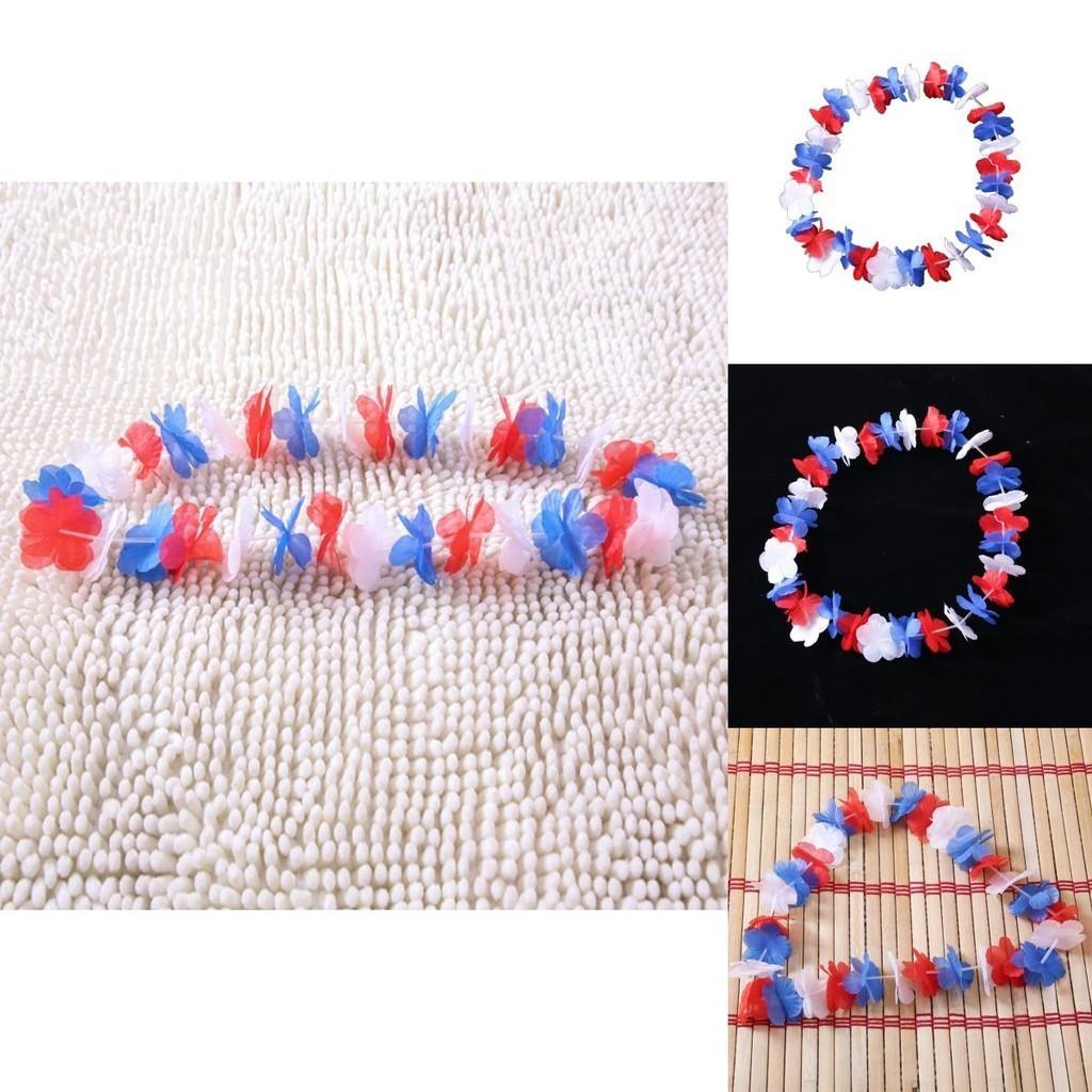 Привлекательный венок с флагом Англии, украшенный яркими и красочными шелковыми цветами