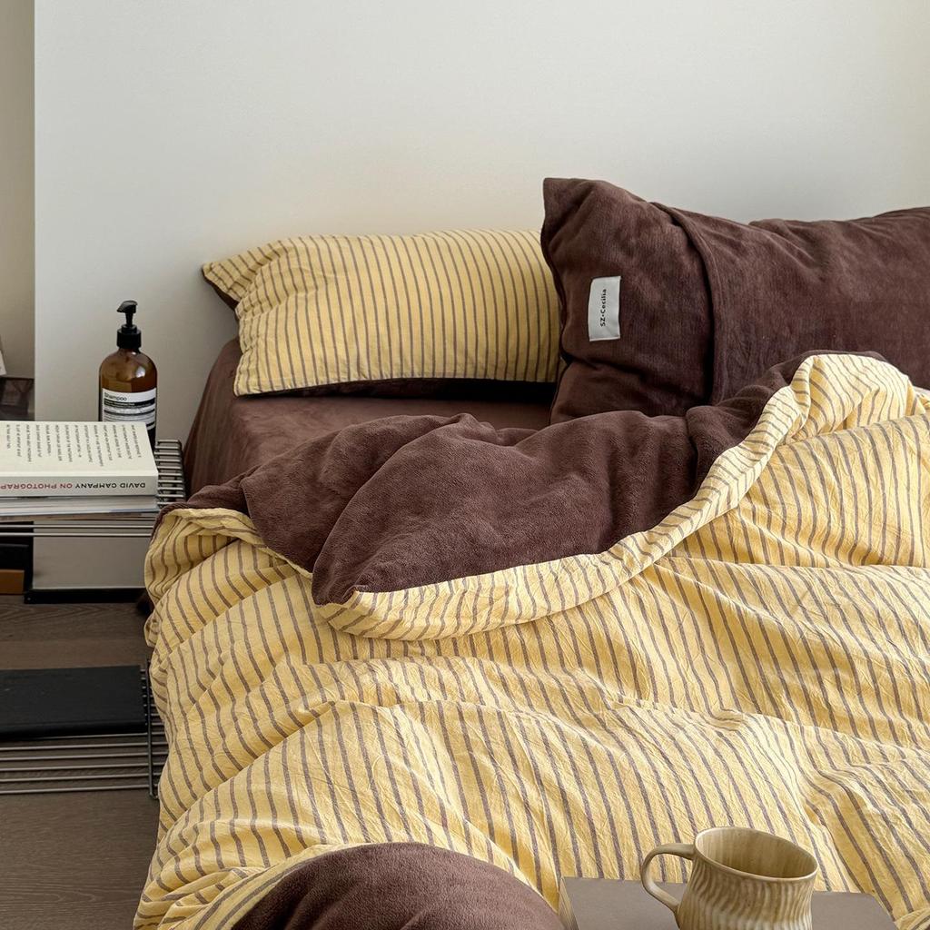 G5Z Winter Luxury Striped Flannel 4-Piece Set: Thickened Cotton Duvet Cover & Bed Sheet
