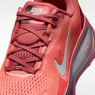 Women's Sneakers Nike Wmns Vomero 18 SE 'Light Redwood'