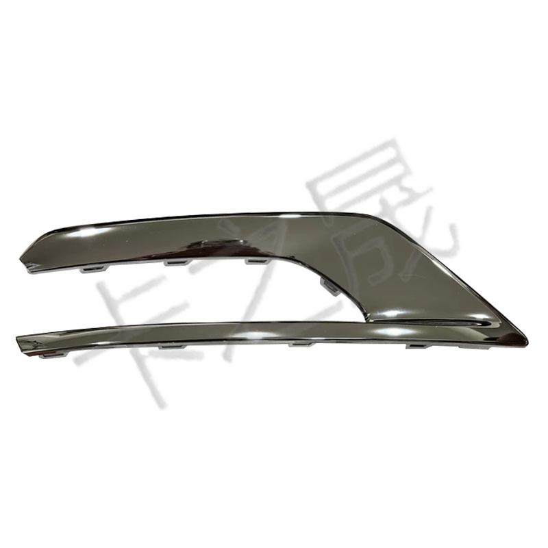 Volvo XC90 Передний бампер Хромированная накладка противотуманной фары