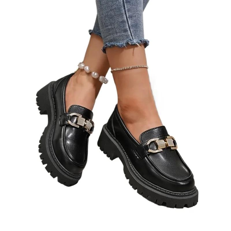 2024 Брендовые женские туфли Лоферы Женские туфли на высоком каблуке Модные металлические украшения Офис и карьера Горячая распродажа Большие размеры Каблуки для женщин