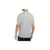 Nike Спортивная футболка с коротким рукавом и контрастным логотипом Dri-Fit, мужские топы светло-серого цвета DD1751-073