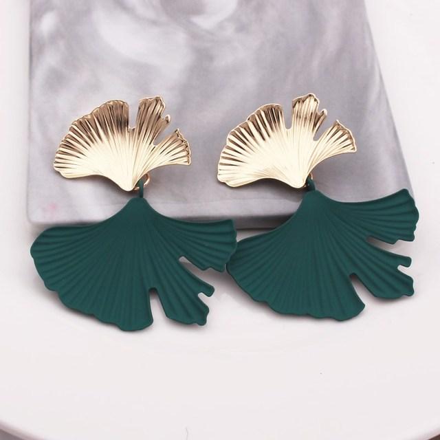 Retro Trendy Statement Drop Earrings for Women Party Ginkgo Biloba Leaves Dangle Earrings Classic European Metal Jewelry Gift