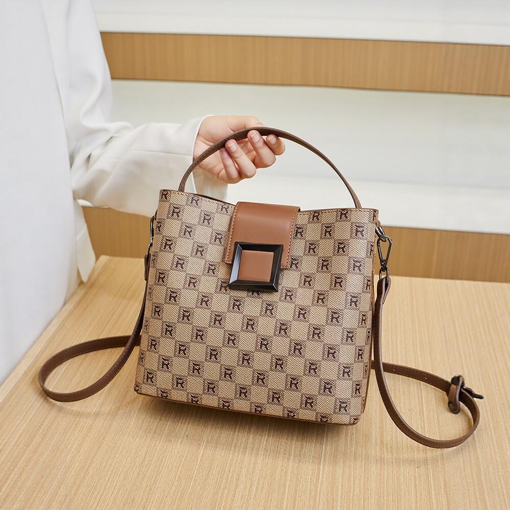Women's new shoulder bag with monogram print, bucket bag, fashionable and versatile crossbody bag with a high-end feel for commuting