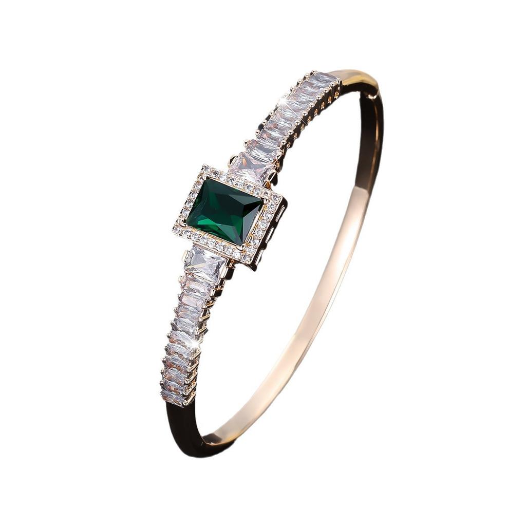 Accessories: Grand Emerald Open Elastic Buckle Adjustable Bracelet