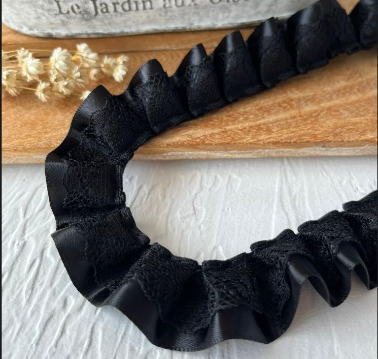 Черная кружевная органза для самостоятельного изготовления одежды и аксессуаров - украшение горловины и подола юбки