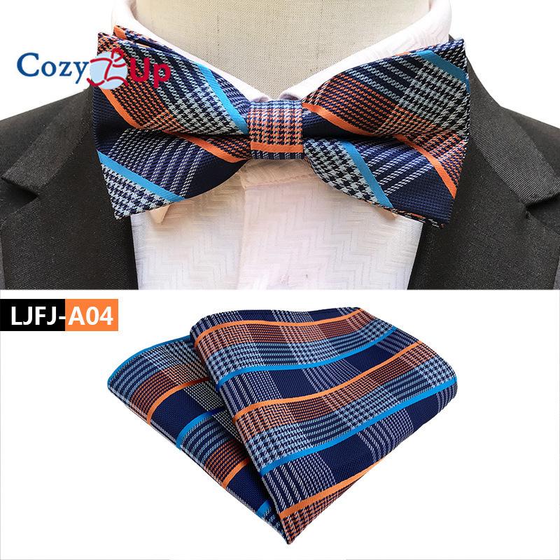 Костюм-двойка с галстуком-бабочкой и нагрудным платком с узором пейсли