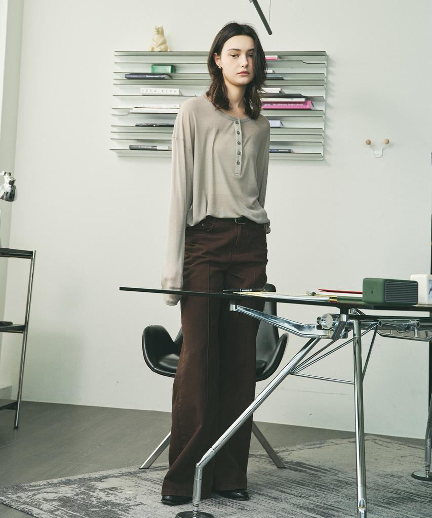 ROIROI Loose Fit Tencel Henley Neck Long Sleeve Tee - Khaki