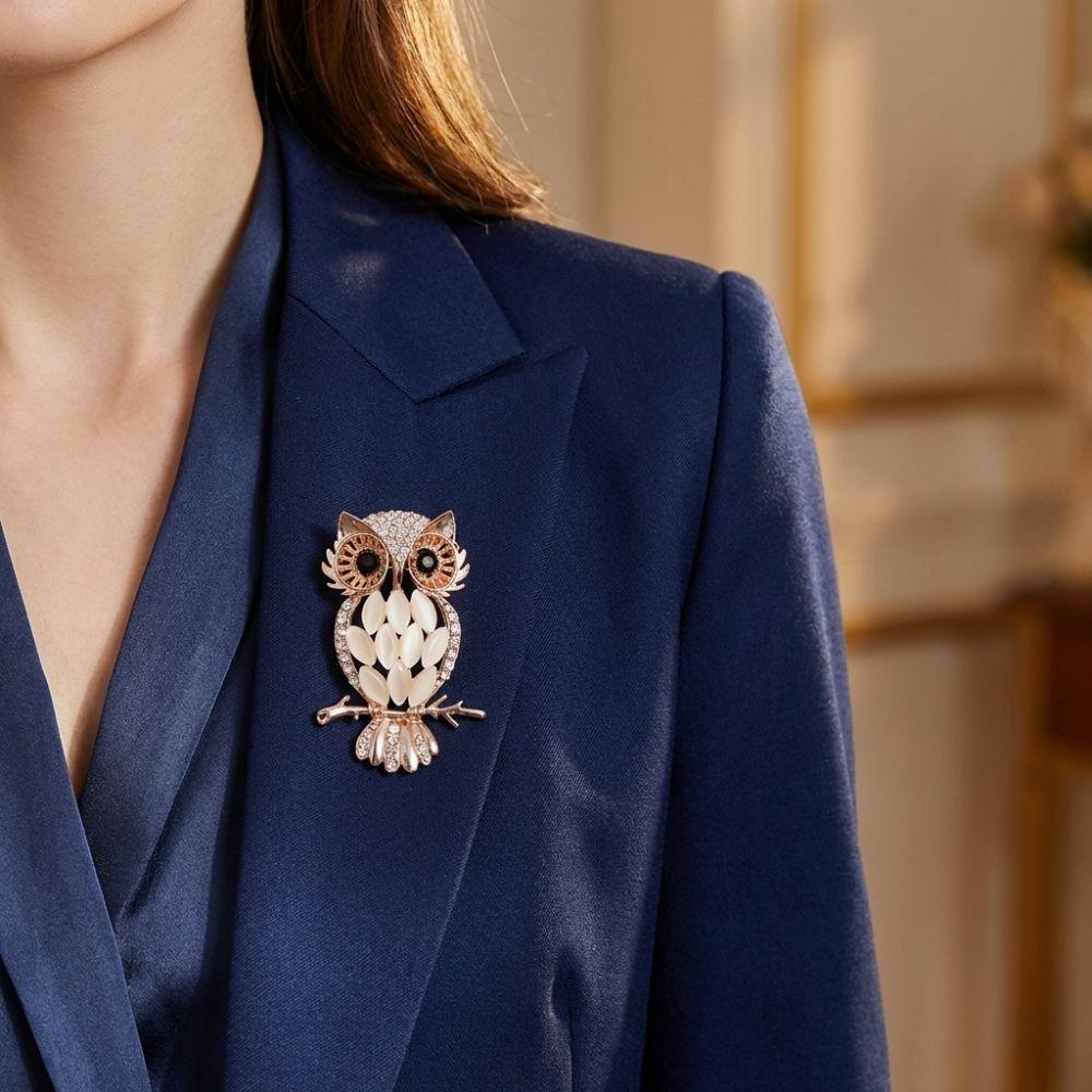 Sparkling Rhinestone Owl Brooches Luxury Lapel Pins Elegant Animal Brooches Office