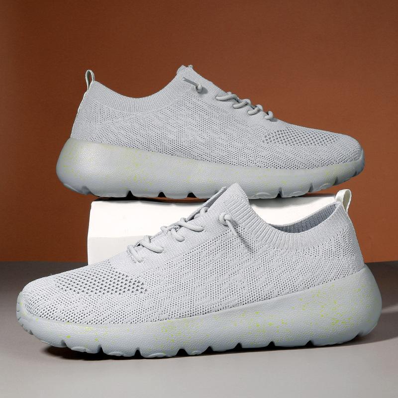 Летняя новая дышащая спортивная повседневная обувь из летучего трикотажа, легкая обувь для путешествий на мягкой подошве, носки для пары, мужская и женская обувь