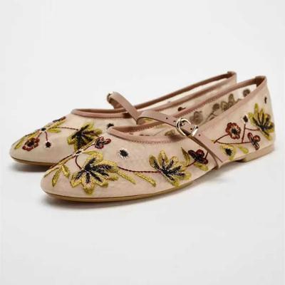 Мода 2025 Весна Новые продукты Женская обувь Мода Вышивка цветами Сетчатая ткань Балетки Национальный стиль