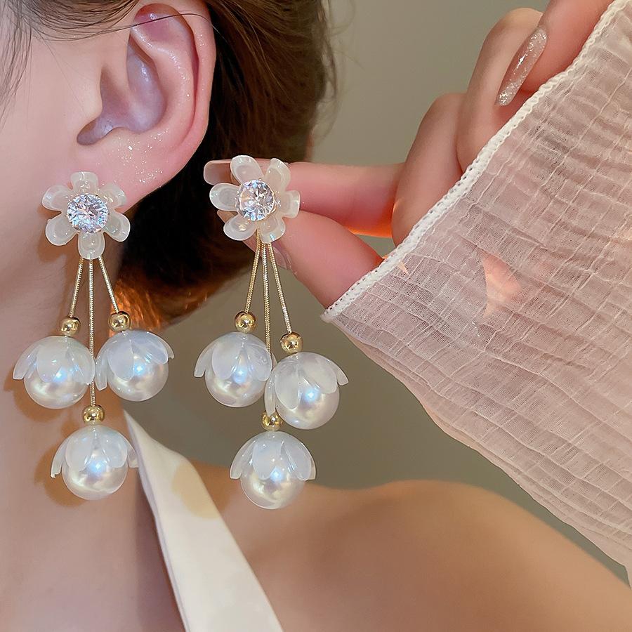 Silver Needle Super Fairy Elegant Bow Flower Stud Earrings French Light Luxury Earrings Literary Style Sweet Versatile Earrings