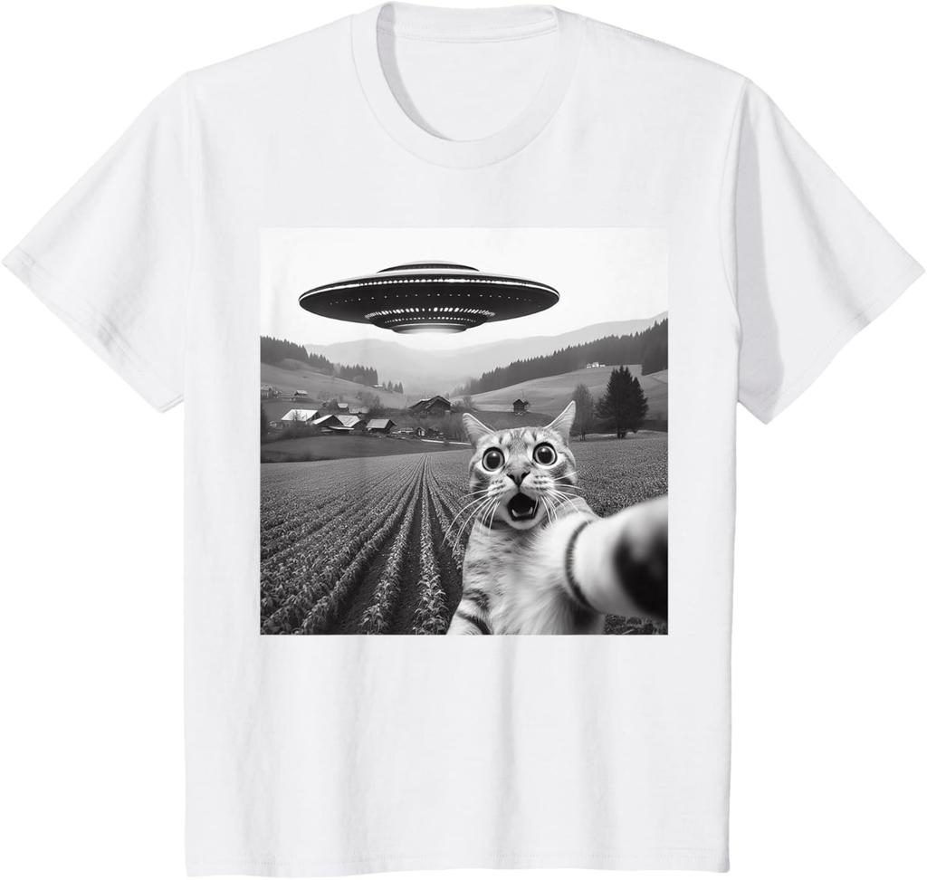 Cat Selfie With Alien UFO Funny Cat Gifts For Unisex T-Shirt