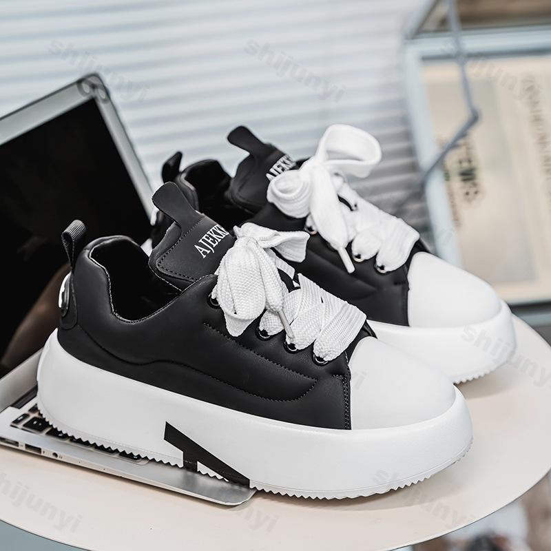 Мода 2025 Осень Нишевая мода Повседневная обувь на толстой подошве для мужчин Модный тренд Низкий верх Удобные Универсальные Кроссовки на шнуровке на платформе