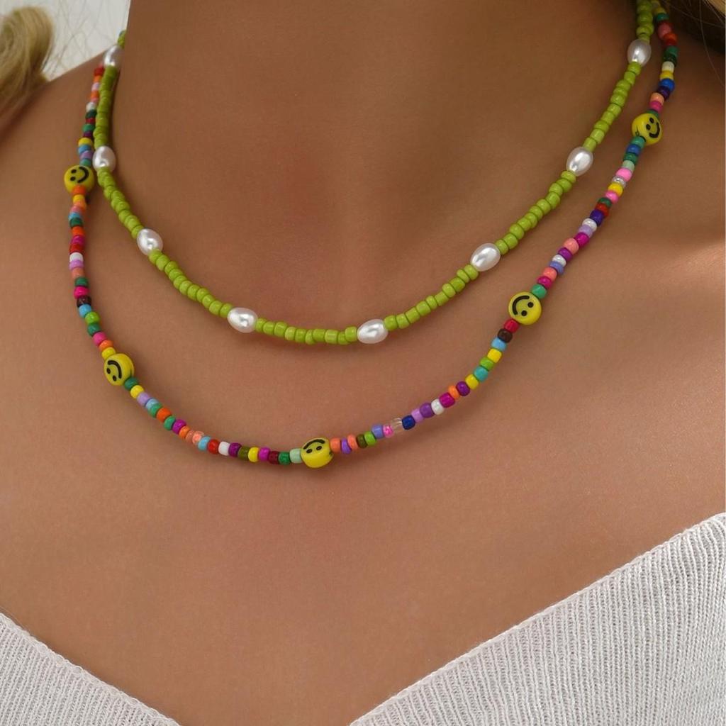 Красочное многослойное ожерелье из бусин со смайликом для женщин