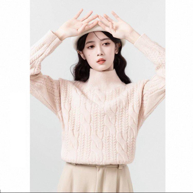 2026 Autumn Women's Cable Knit High-Neck Loose Pullover - Korean Gentle Style