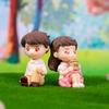 2Pcs Adorable Cartoon Couple Ornaments Figurines Lovely Resin Miniatures for Fairy Gardens Dollhouses Plant Decor