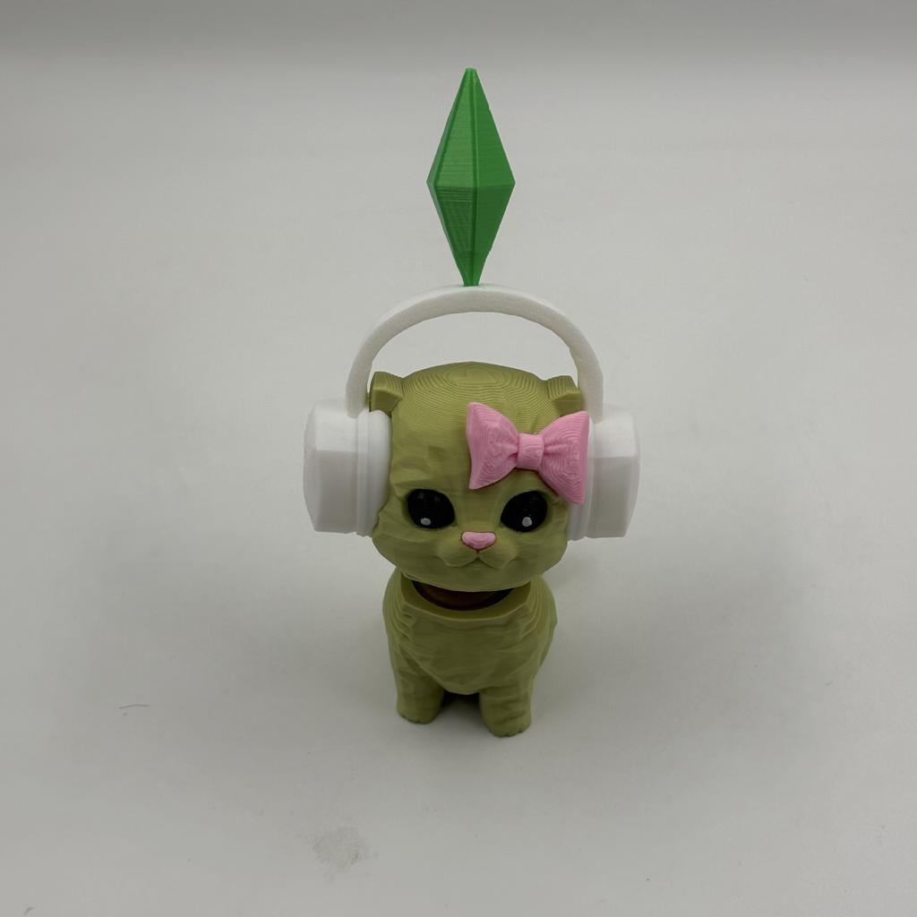 3D-печатная фигурка кота Sim-S с наушниками и декором Plumbob - Милая геометрическая статуэтка котенка, Декор для домашнего стола, Кавайные акценты, Подарок