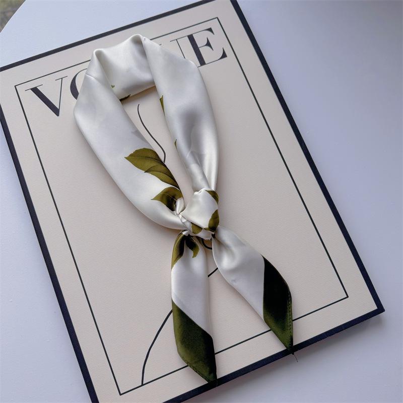 New Hundred Hundred Satin Letter Print Neckerchief 70×70 Silk Scarf Small Square Scarf High Sense of French Scarf