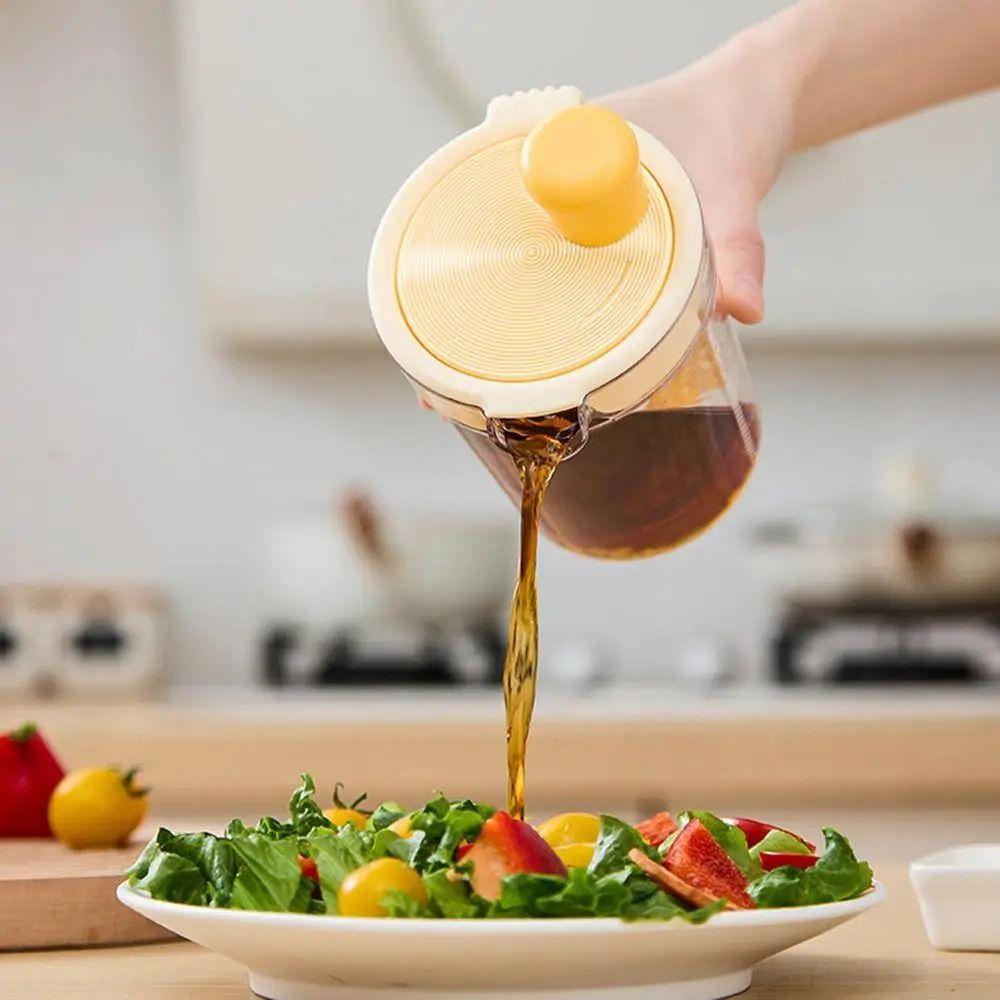 Portable Hand Seasoning Mixer Rotating Salad Dressing Shake Bottle Manual Stirring Bottle Garlic
