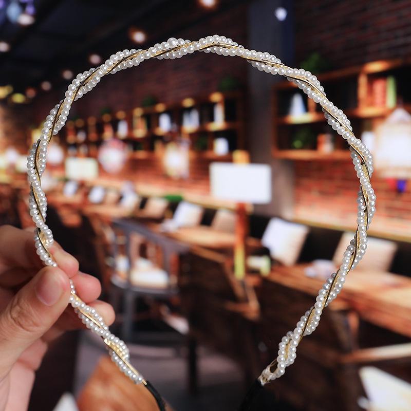 Плетеная повязка на голову в корейском стиле с жемчужными бусинами для женщин: Шикарный и универсальный аксессуар для волос