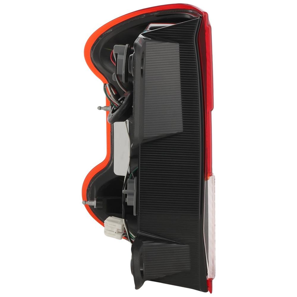 Задний фонарь NV200-правый фонарь