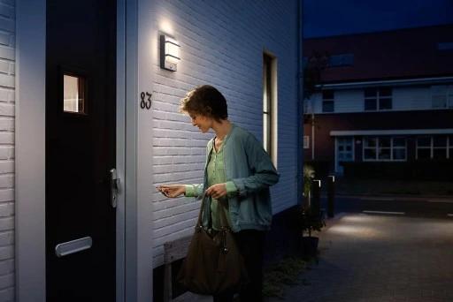 Philips Kinkiet Ogrodowy Elewacyjny Lampa Z Czujnik Led 12W 2700K Petronia