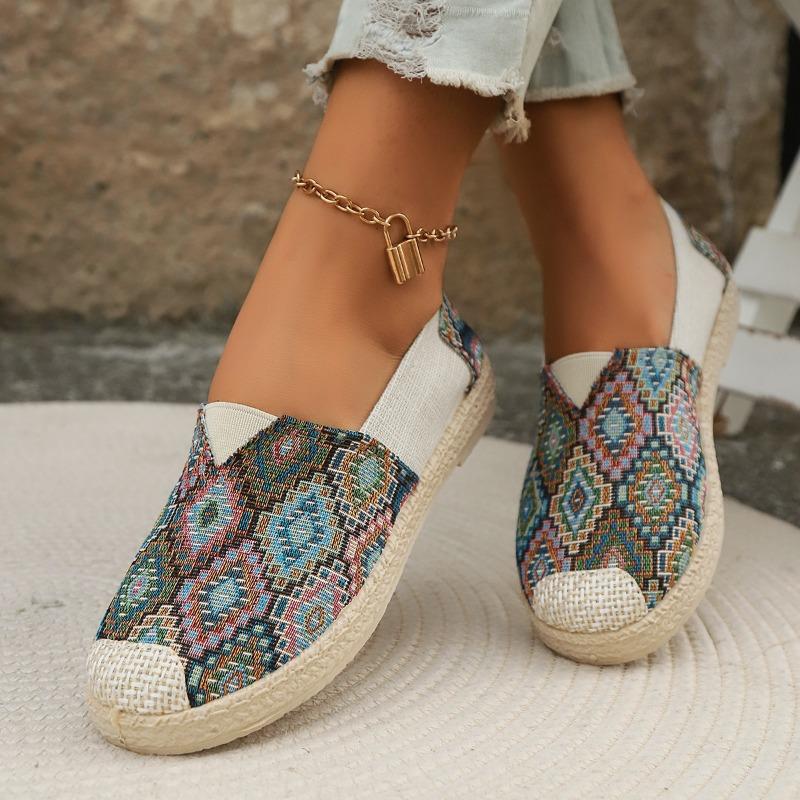 Модные Удобные и Универсальные Этнические Слипоны из Холста для Женщин Весна и Осень Новые Текстильные Дышащие Одинарные Туфли
