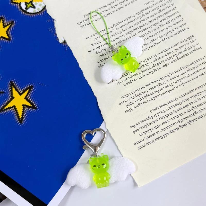Cute Luminous Alien Cat Keychain Resin Mobile Phone Pendant Bag Charm Backpacks Purses Pendant Party Gift