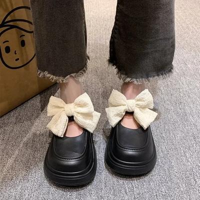 Женские летние пляжные сабо с очаровательными мультяшными акцентами, дышащий дизайн с отверстиями, легкие и удобные для повседневной носки