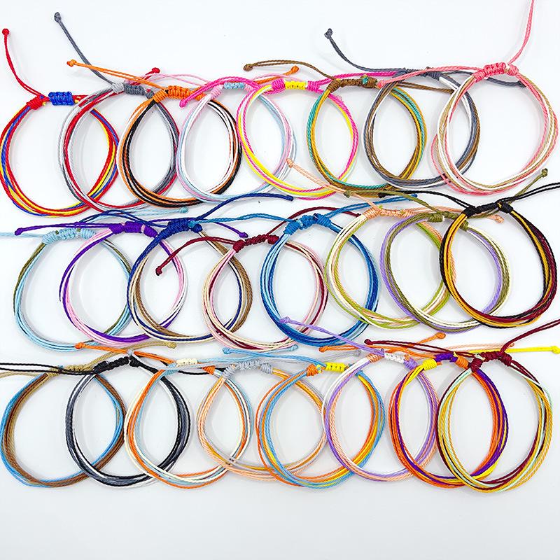 Разноцветный браслет дружбы из тайваньской вощеной нити