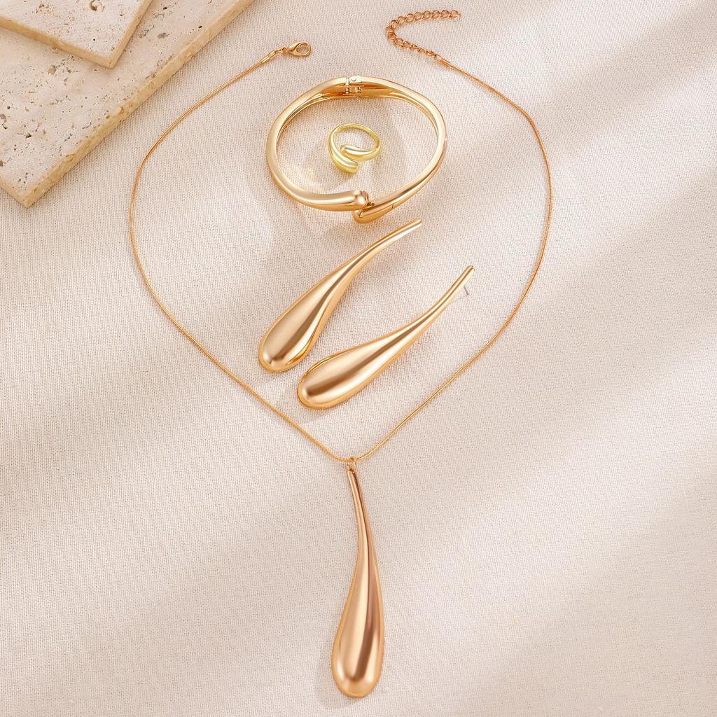 Модный комплект ювелирных изделий ожерелье браслет серьги кольцо для женщины