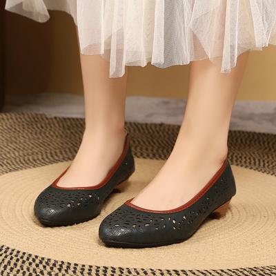 Мода 2025 Новая Натуральная Кожа Женские Дышащие Полые Летние Туфли Женские Балетки Слипоны Лоферы Круглый Носок Мягкие Туфли на Танкетке Повседневные