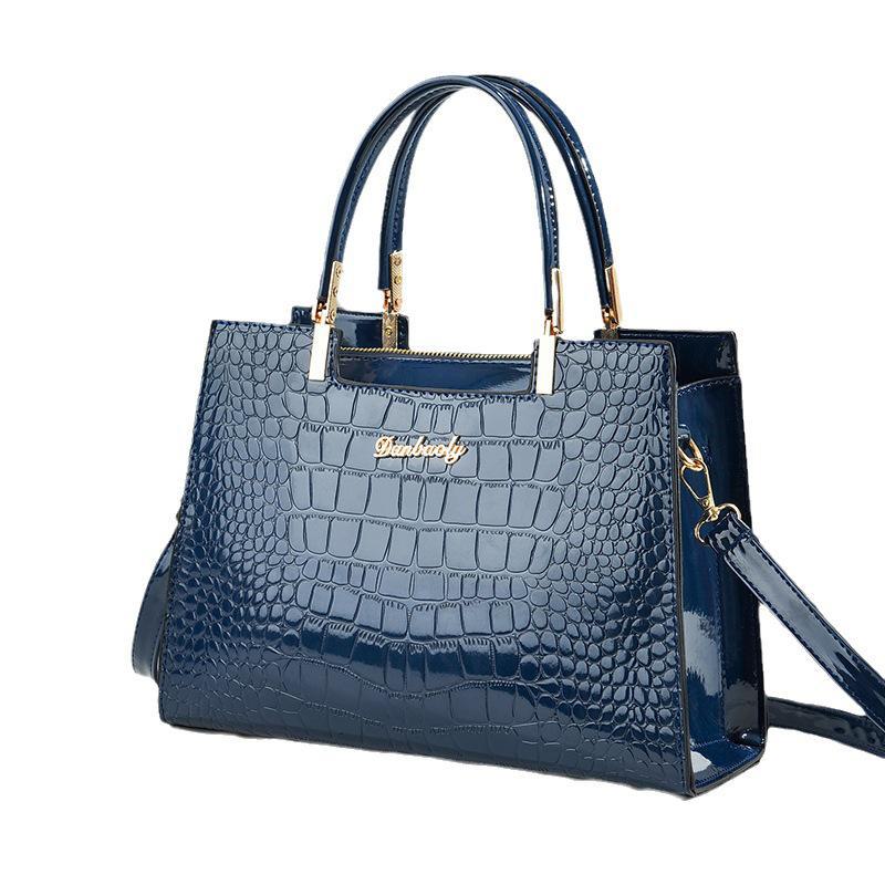 Летняя трендовая женская универсальная сумка через плечо и почтальонка 2024 года