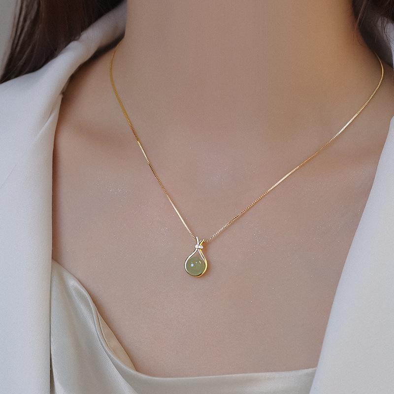 Hetian Jade Titanium Steel Necklace - Women's Versatile Pendant Luxury Clavicle Chain Choker.