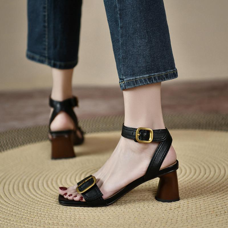 Женские босоножки Temperament 2024 года, летняя новая модная тенденция, универсальные коричневые туфли на толстом каблуке в стиле ретро, удобные нескользящие туфли на высоком каблуке