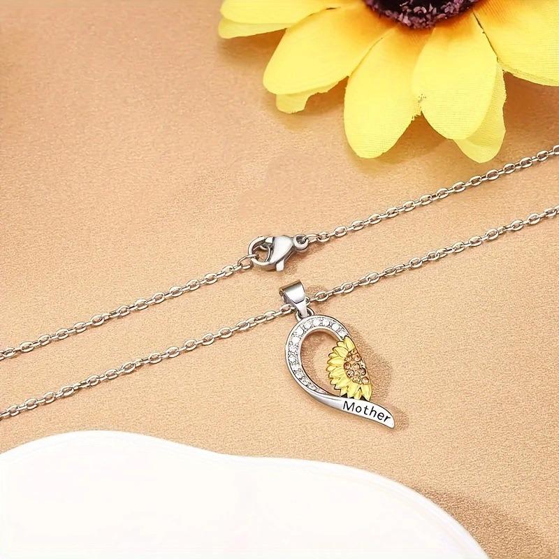 2-Piece Fashion Cute Sunflower Heart Design Pendant Necklace Decorative Jewelry Best Holiday Gift For Mom And Daughter