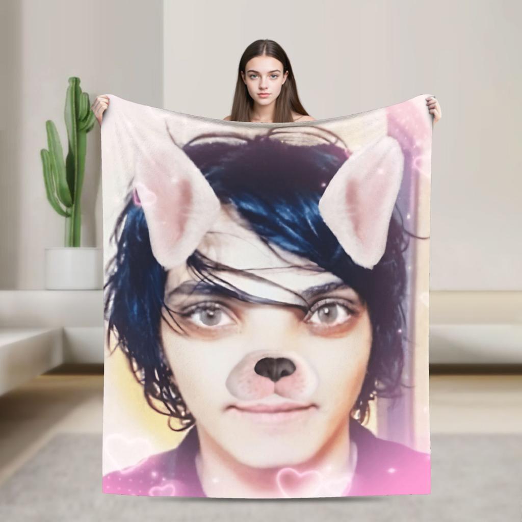 Gerard Way MCR VIntage Blanket Quality Soft My Chemical Romance Throw Blanket Winter Students Living Room Fashion Bedspread