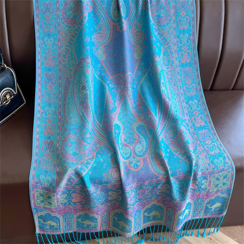 Luxury Embroidery Cashmere Winter Scarves Women Pareo Cape Warm Muslim Modal Hijabs Shawl Chunky Headscarf Ladies Elegant Poncho