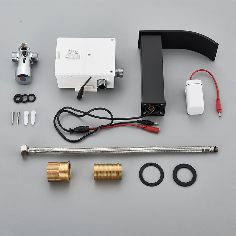 Роскошный матовый черный сенсорный смеситель для ванной холодной и горячей воды, монтируемый на раковину, короткий и высокий