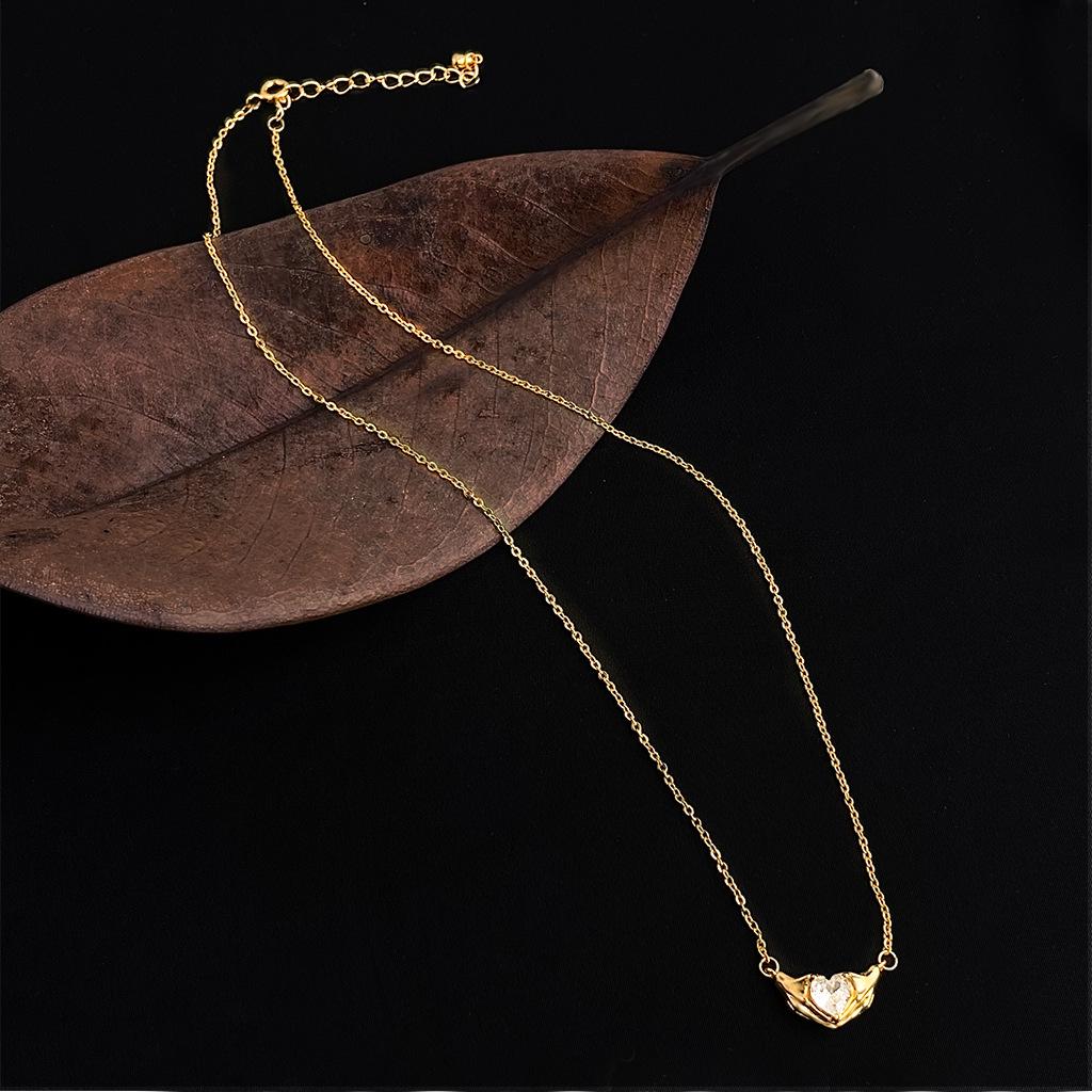 Ожерелье на ключицу с кулоном в виде сердца с цирконом, с позолотой 18 карат