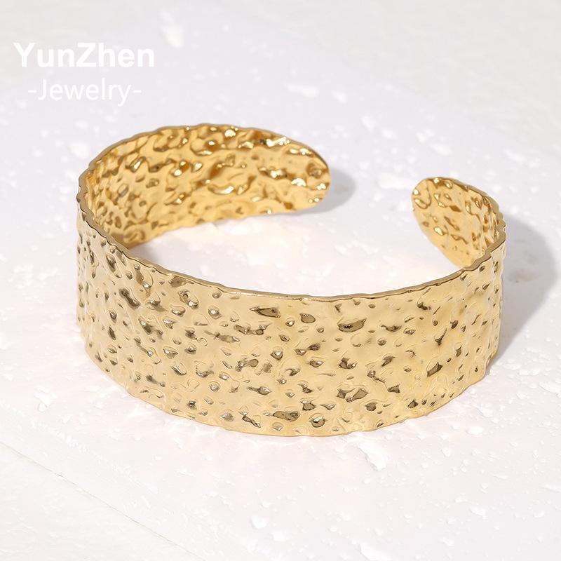 Luxury Non-tarnish Luxury Stainless Steel Bracelet Irregular Hammer Open Bracelet Simple High-end Wide Version, for Women